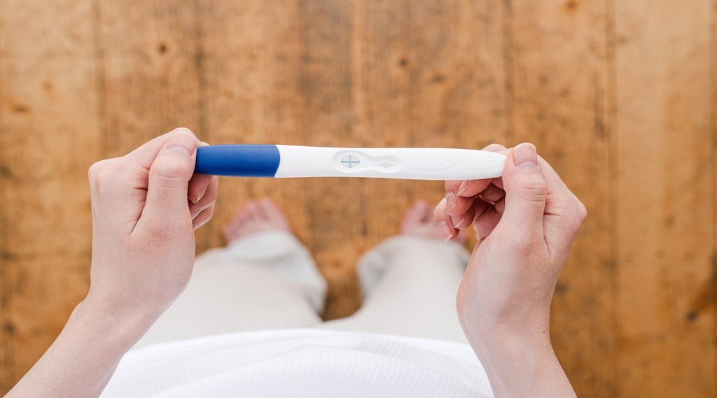 Navigating the First Trimester: A Guide to Pregnancy Symptoms and Self-Care