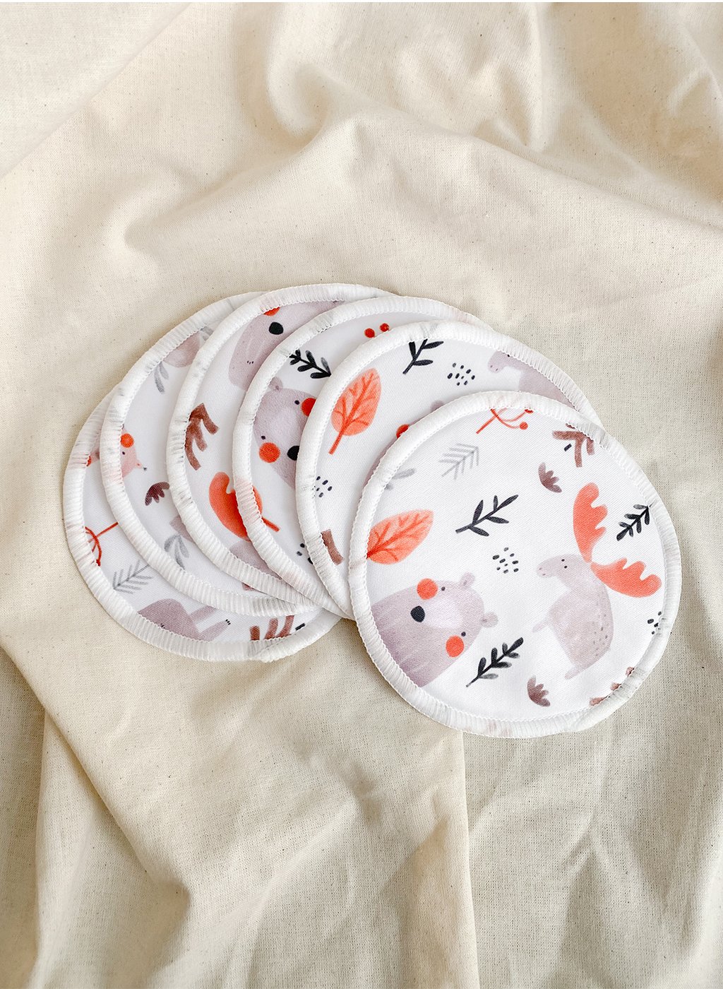 https://www.lovemere.com/cdn/shop/products/lovemere-nursing-cover-accessories-wild-in-the-woods-lovemere-bamboo-washable-nursing-breast-pads-28585494741071_1200x.jpg?v=1702008366